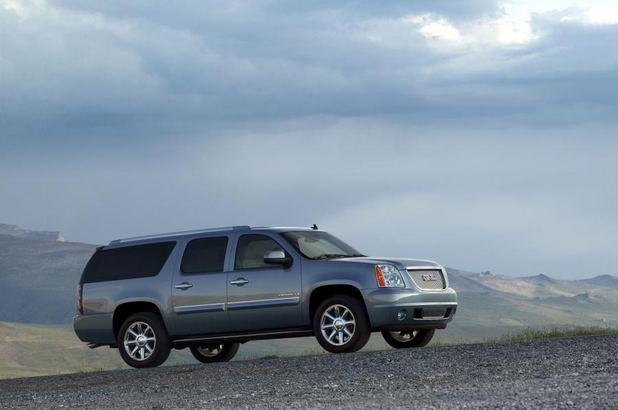  GMC Yukon XL Denali 2007 года  (фото 4 из 6)
